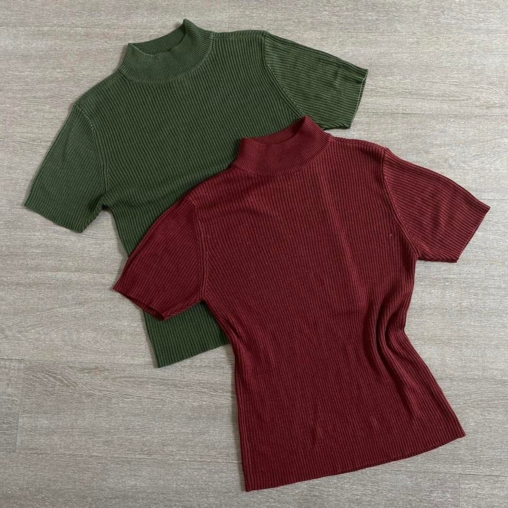 Crystal Kobe Vintage Ribbed Mock Neck Short Sleeve Tops Size Medium Women's 1188